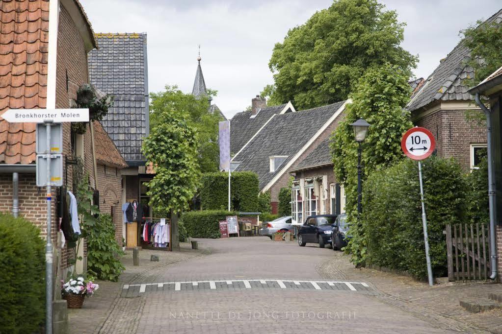 Herberg De Gouden Leeuw Bronkhorst Exteriér fotografie